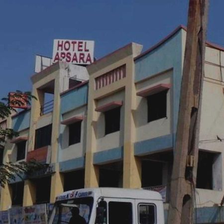 Oyo Hotel Apsara Guest House Ahmedabad Buitenkant foto
