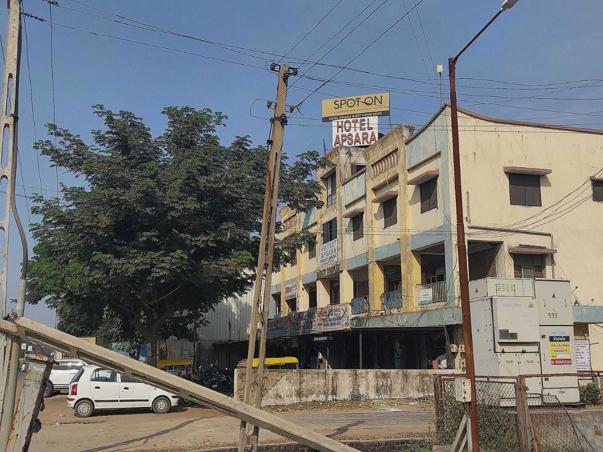 Oyo Hotel Apsara Guest House Ahmedabad Buitenkant foto